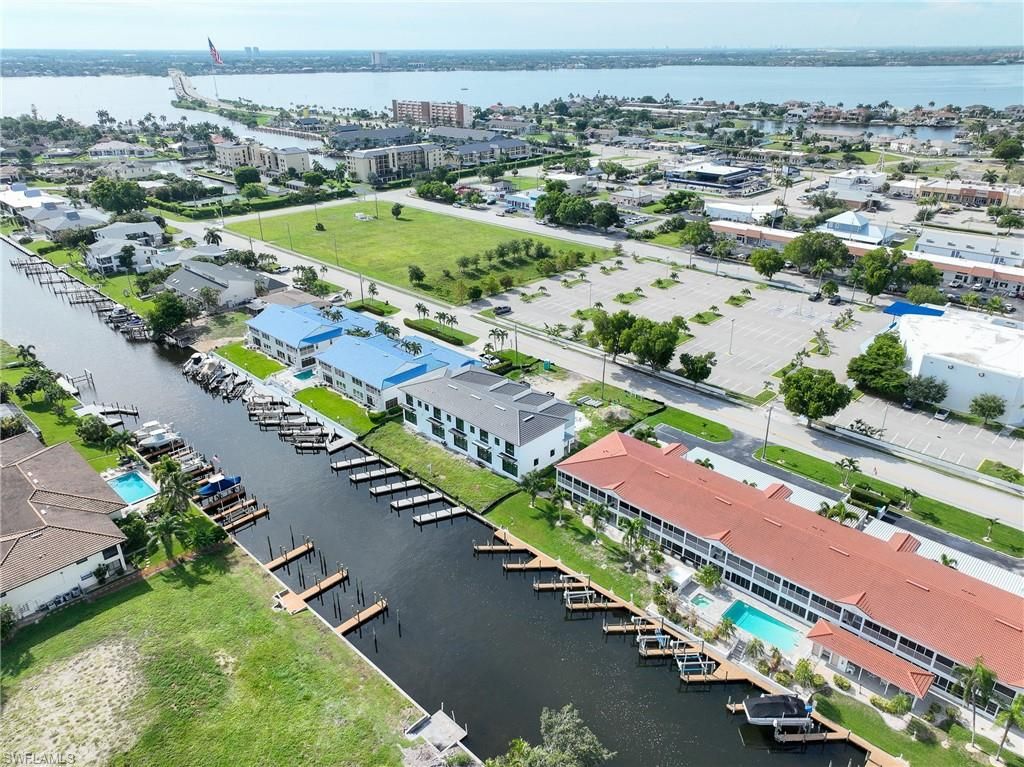 1635 SE 46th LN 102, CAPE CORAL, FL 33904 — exterior