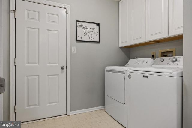 23 HILLTOP LN, Medford, NJ 08055
