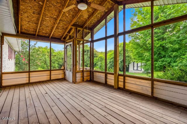 406 Montvale Station Road, Maryville, TN 37803