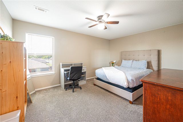 2104 Medford Court, Siloam Springs, AR 72761