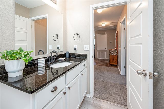 2104 Medford Court, Siloam Springs, AR 72761