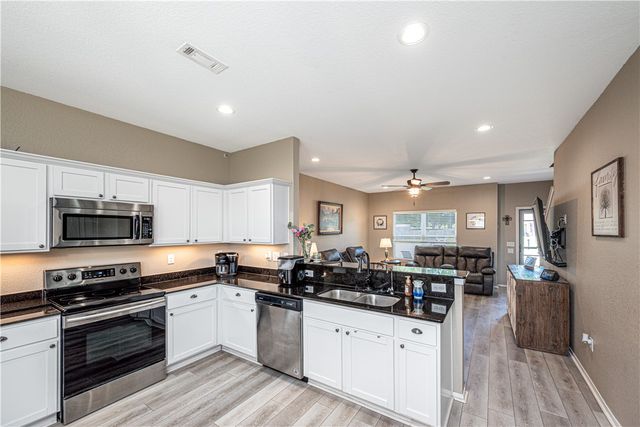 2104 Medford Court, Siloam Springs, AR 72761