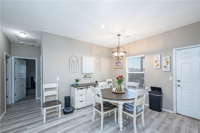2104 Medford Court, Siloam Springs, AR 72761