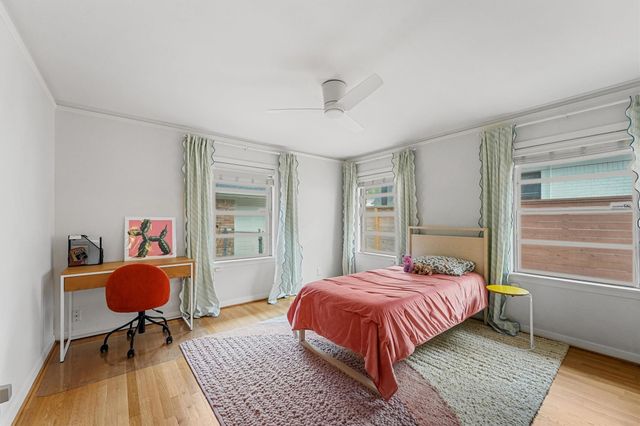 2052 Addison Road, Houston, TX 77030