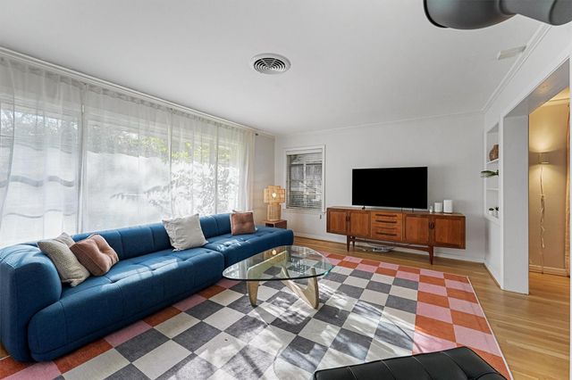 2052 Addison Road, Houston, TX 77030