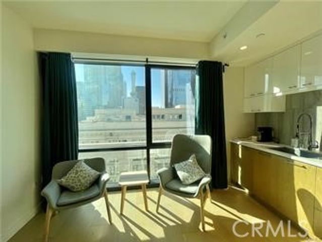 400 S Broadway 1309, Los Angeles, CA 90013