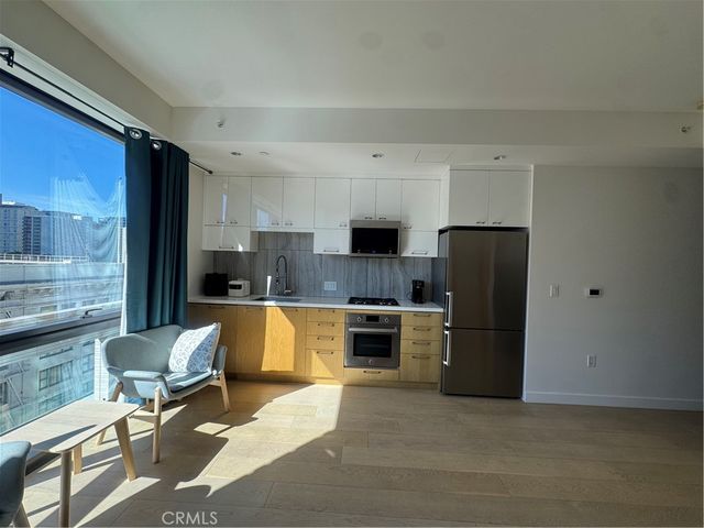 400 S Broadway 1309, Los Angeles, CA 90013