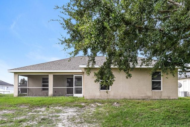 3608 5th ST SW, Lehigh Acres, FL 33976