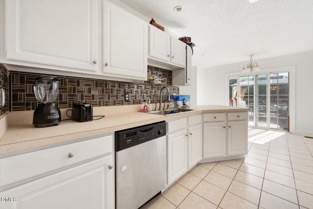 66 Snowden Lane, Cameron, NC 28326