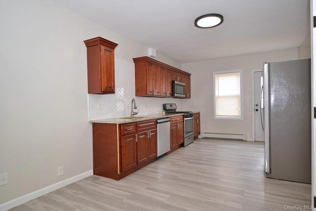 25 Hazel Street, Central Islip, NY 11722