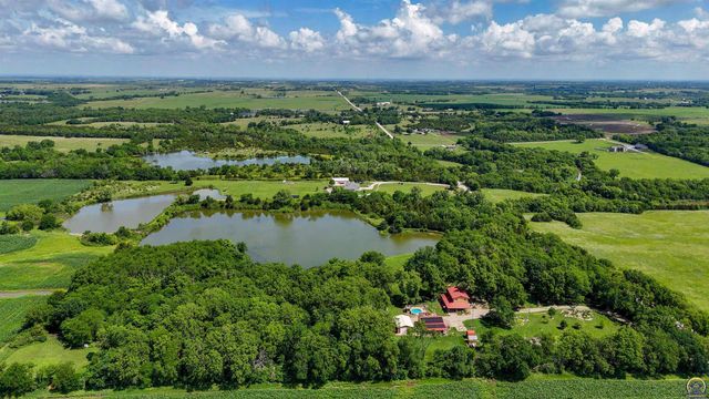 8441 SW Valencia RD, Auburn, KS 66402