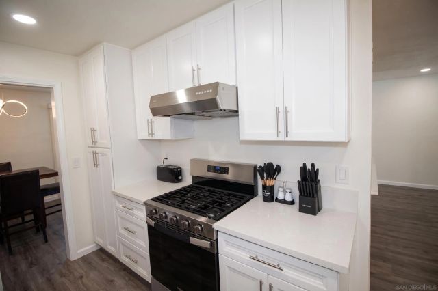 11394 Almazon St, San Diego, CA 92129