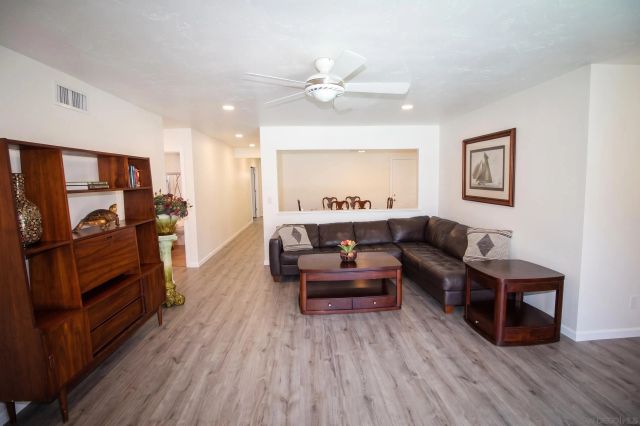 11394 Almazon St, San Diego, CA 92129