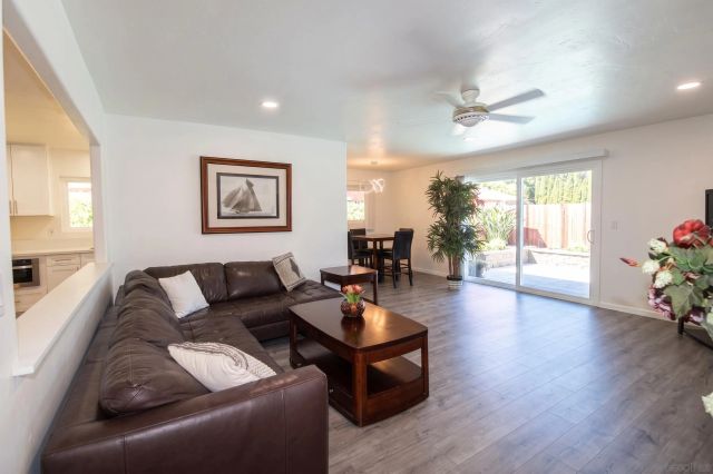 11394 Almazon St, San Diego, CA 92129