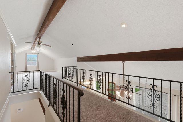 106 Wedgewood Avenue, Hitchcock, TX 77563