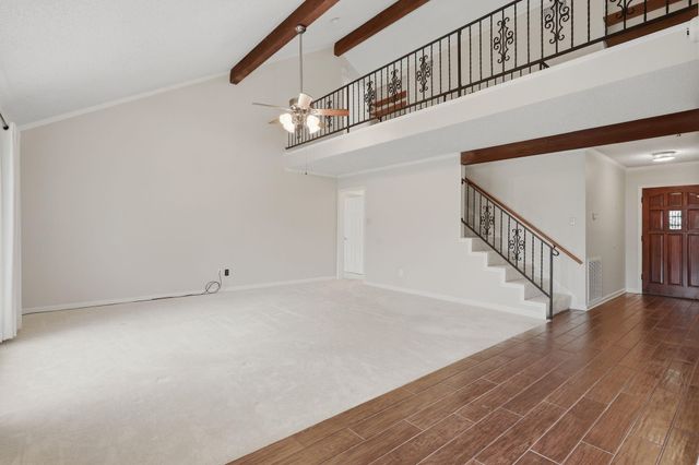 106 Wedgewood Avenue, Hitchcock, TX 77563