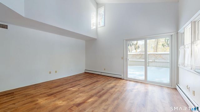 6 Lyle Court C, Farmington, CT 06032