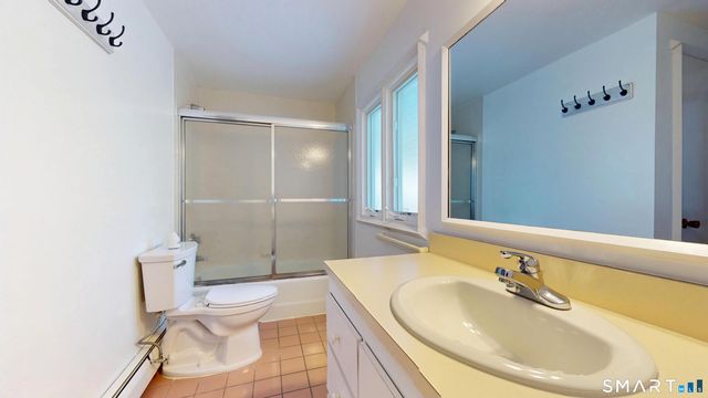 6 Lyle Court C, Farmington, CT 06032