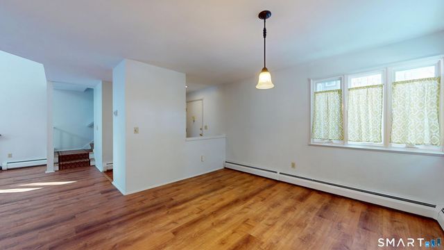 6 Lyle Court C, Farmington, CT 06032