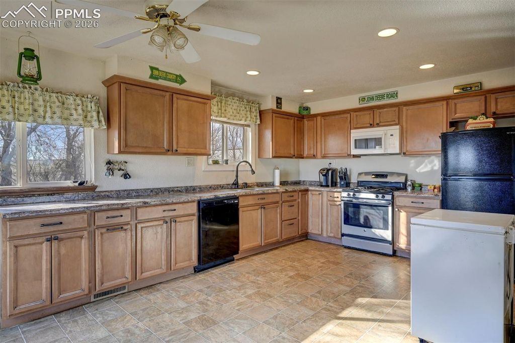 9420 Mulberry Road, Calhan, CO 80808 — photo 4