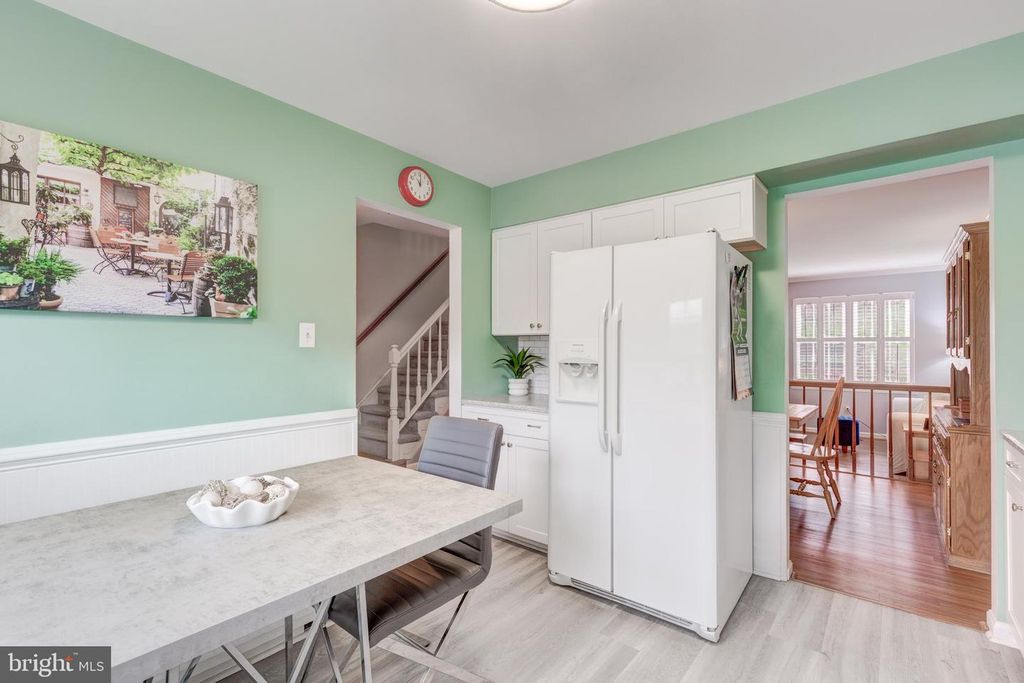 Image 17 of property listing at 534 CONGRESSIONAL DR, Westminster, MD 21158