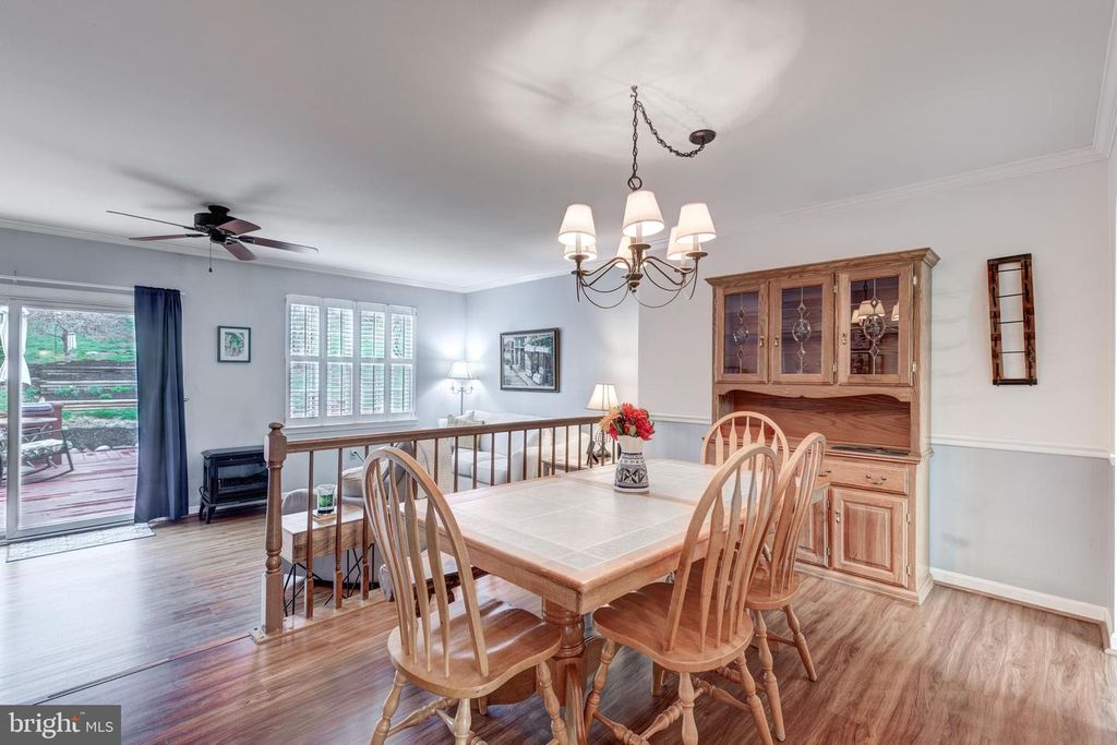 Image 23 of property listing at 534 CONGRESSIONAL DR, Westminster, MD 21158