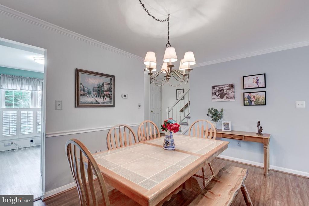 Image 25 of property listing at 534 CONGRESSIONAL DR, Westminster, MD 21158