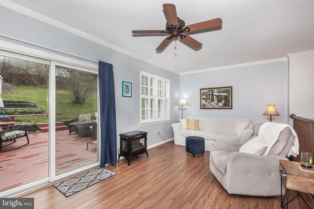 Image 27 of property listing at 534 CONGRESSIONAL DR, Westminster, MD 21158