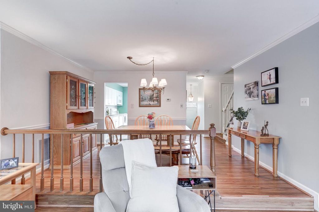 Image 30 of property listing at 534 CONGRESSIONAL DR, Westminster, MD 21158