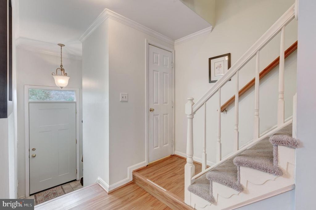 Image 32 of property listing at 534 CONGRESSIONAL DR, Westminster, MD 21158