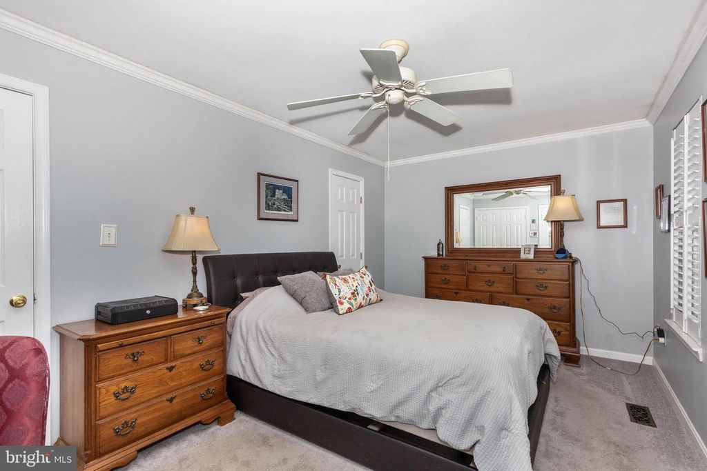 Image 35 of property listing at 534 CONGRESSIONAL DR, Westminster, MD 21158