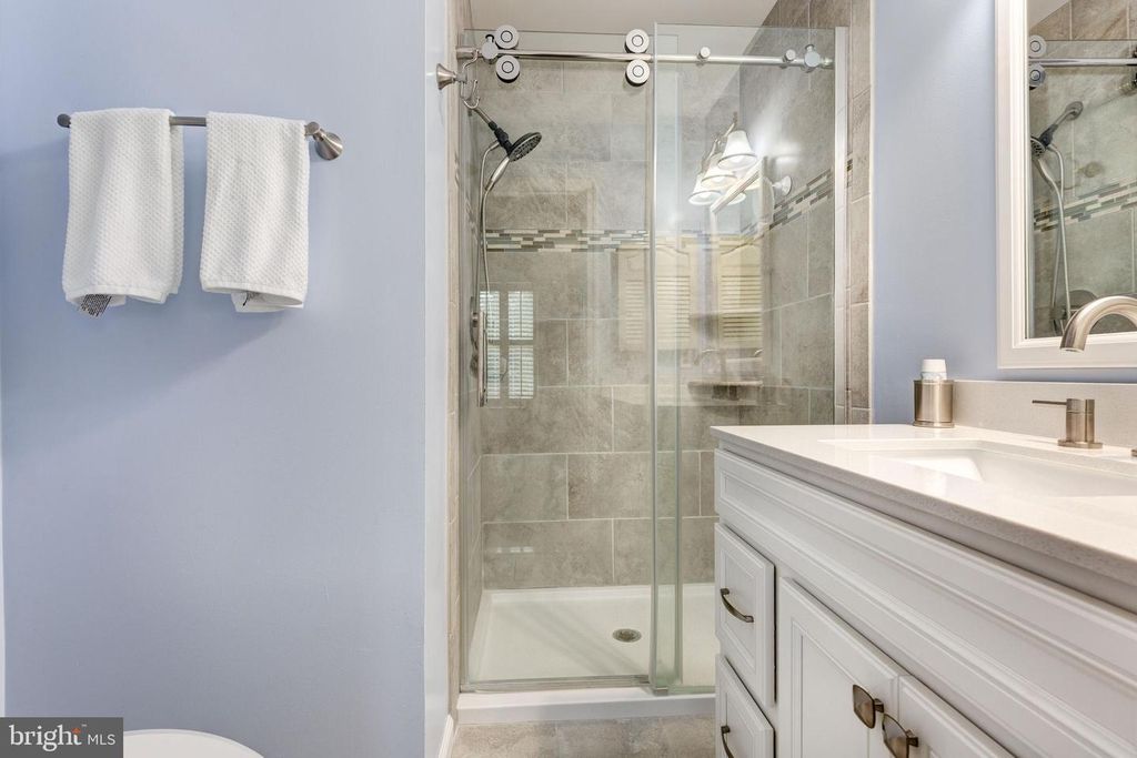 Image 38 of property listing at 534 CONGRESSIONAL DR, Westminster, MD 21158