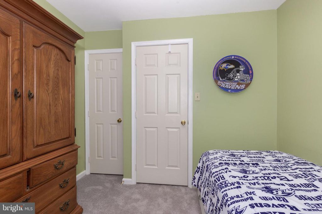 Image 40 of property listing at 534 CONGRESSIONAL DR, Westminster, MD 21158