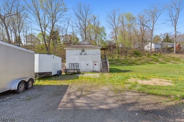 19 Dunham Rd, West Milford Twp., NJ 07421