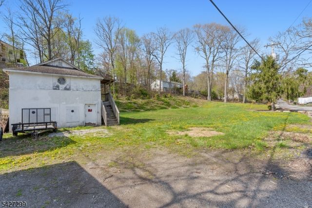 19 Dunham Rd, West Milford Twp., NJ 07421