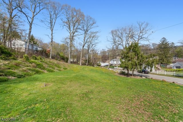 19 Dunham Rd, West Milford Twp., NJ 07421