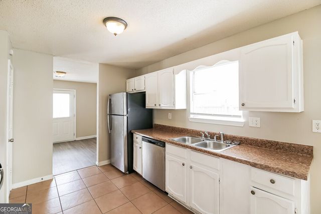 713 Arbor Hill Drive, Stone Mountain, GA 30088