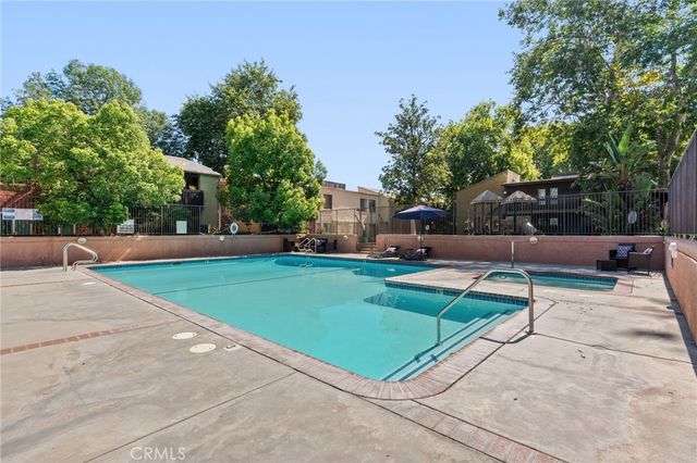 18350 Hatteras Street 267, Tarzana, CA 91356