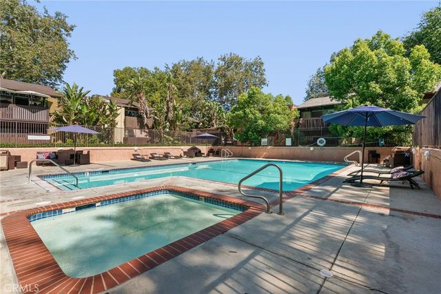 18350 Hatteras Street 267, Tarzana, CA 91356