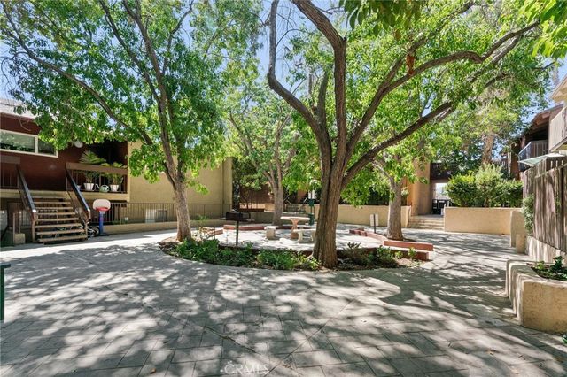 18350 Hatteras Street 267, Tarzana, CA 91356