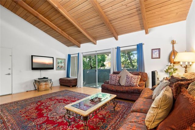 18350 Hatteras Street 267, Tarzana, CA 91356