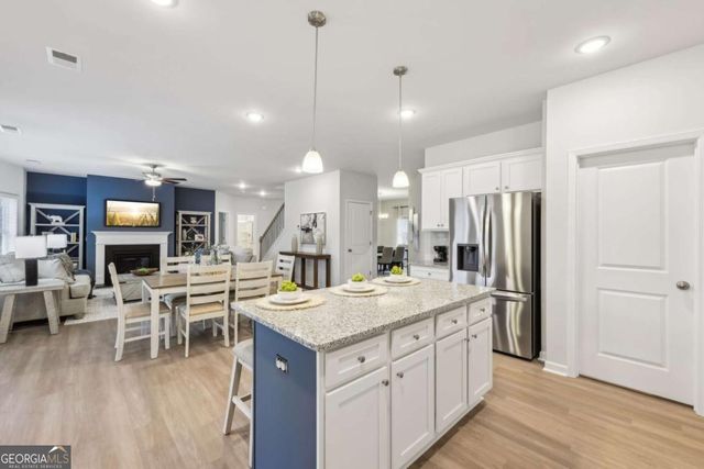 1322 Stephens View Drive, Loganville, GA 30052