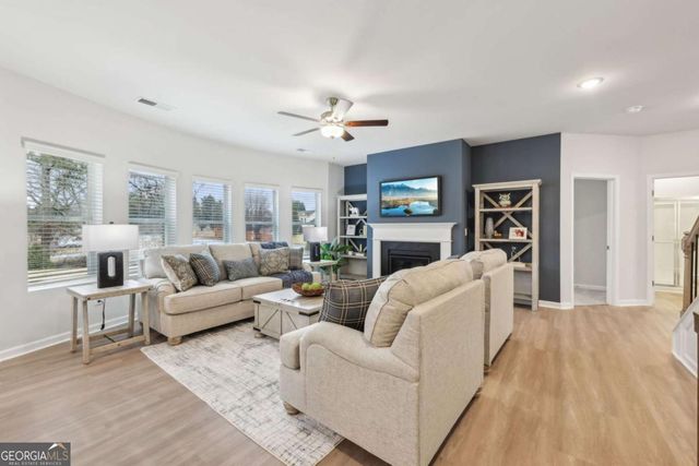 1322 Stephens View Drive, Loganville, GA 30052