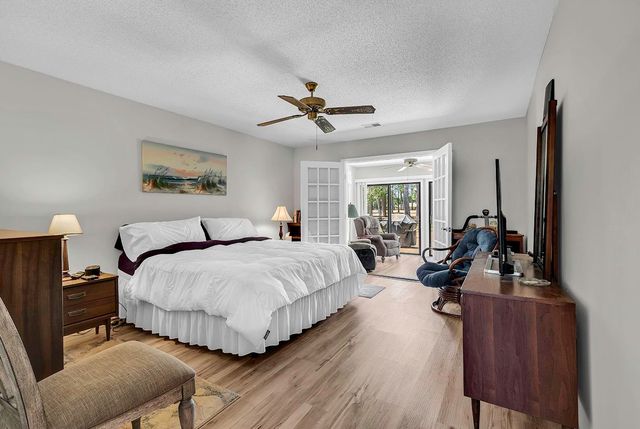 130 Berry Tree Ln., Conway, SC 29526