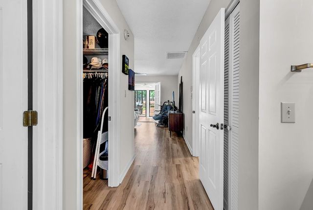 130 Berry Tree Ln., Conway, SC 29526