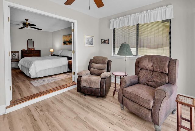 130 Berry Tree Ln., Conway, SC 29526