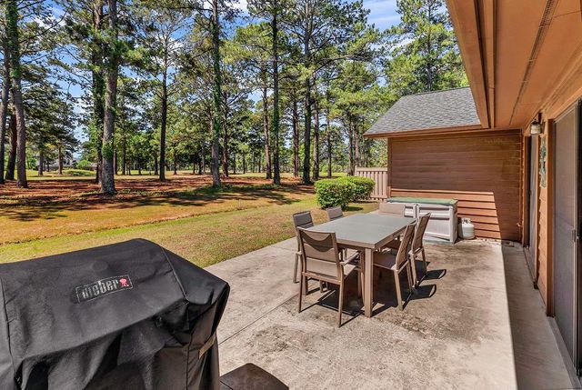 130 Berry Tree Ln., Conway, SC 29526