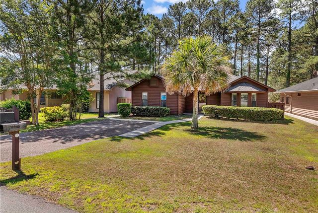 130 Berry Tree Ln., Conway, SC 29526