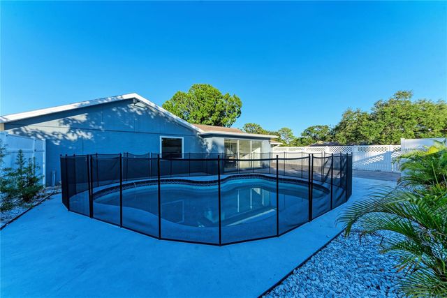 3114 LOCKWOOD LAKE CIRCLE, Sarasota, FL 34234