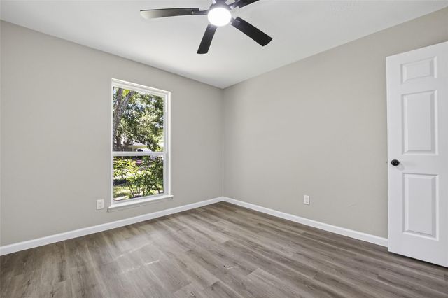 14814 Mcleod Drive, Houston, TX 77060